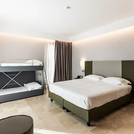 Hotel Netum Mare 4*